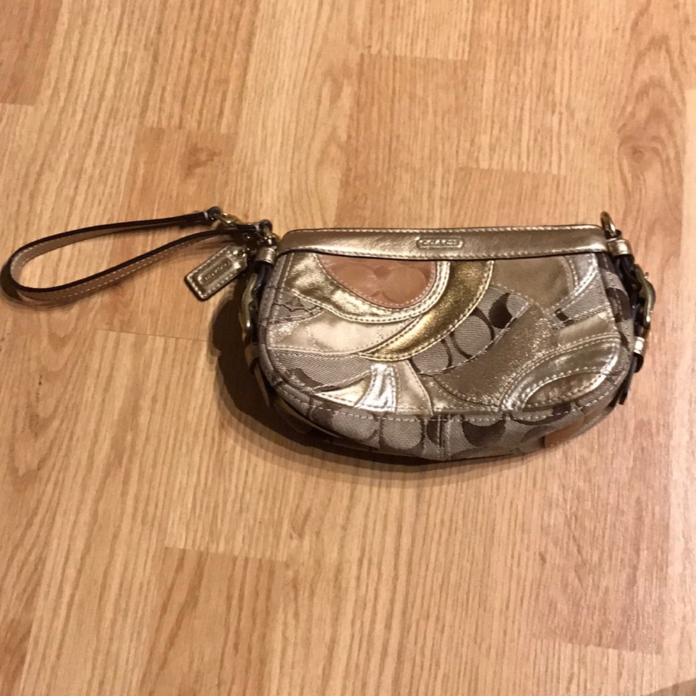Coach Purse - Picture 2 of 8